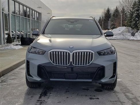New 2026 BMW X5 xDrive50e w/ M Sport Package image 2