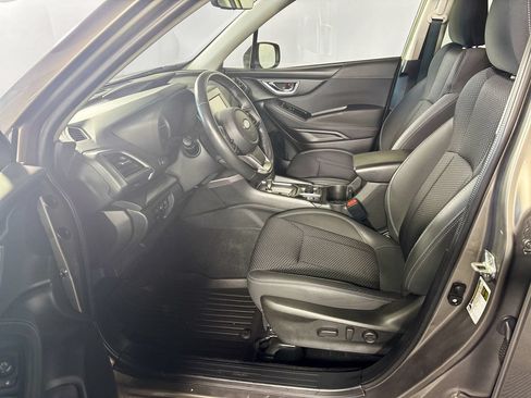 Certified 2021 Subaru Forester Premium AWD/4WD image 12