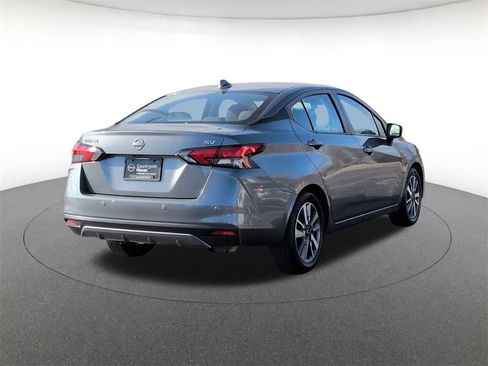 Used 2023 Nissan Versa SV image 5