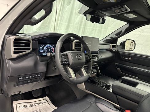 Used 2026 Toyota Tundra Platinum AWD/4WD image 15