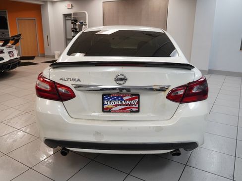 Used 2016 Nissan Altima 2.5 S w/ Power Driver Seat Package image 8