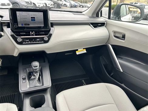 New 2026 Toyota Corolla Cross L image 15