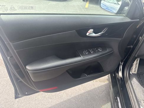 Used 2023 Kia Forte GT-Line FWD image 17