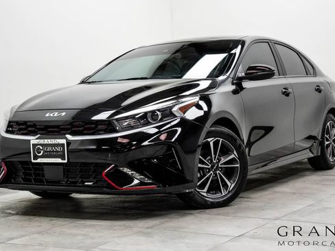 Used 2022 Kia Forte GT-Line w/ GT-Line Technology Package FWD image 1