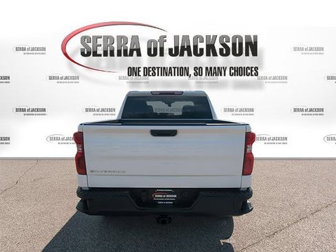 Used 2022 Chevrolet Silverado 1500 W/T w/ WT Value Package AWD/4WD image 8