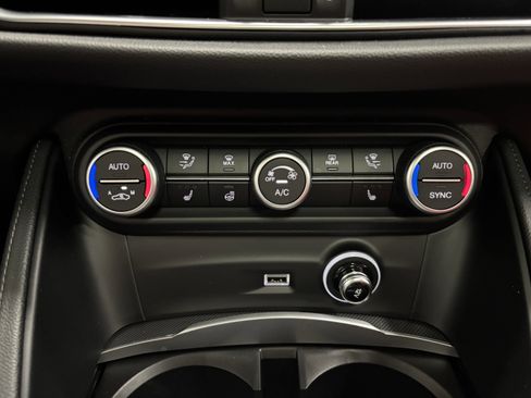 New 2025 Alfa Romeo Stelvio Sprint w/ Veloce Package image 13