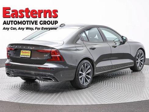 Used 2022 Volvo S60 B5 Inscription AWD/4WD image 5