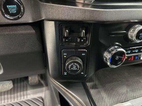 Used 2024 Ford F350 Platinum w/ Tremor Off-Road Package image 21