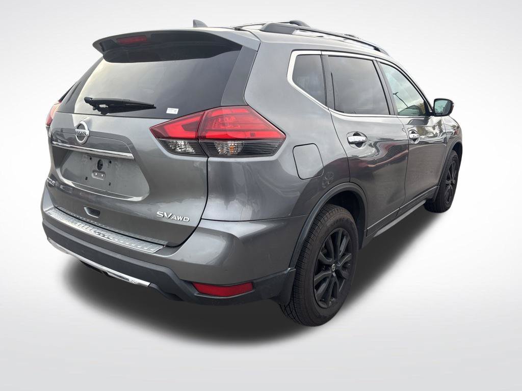 Used 2017 Nissan Rogue SV w/ Midnight Edition Package AWD/4WD image 17