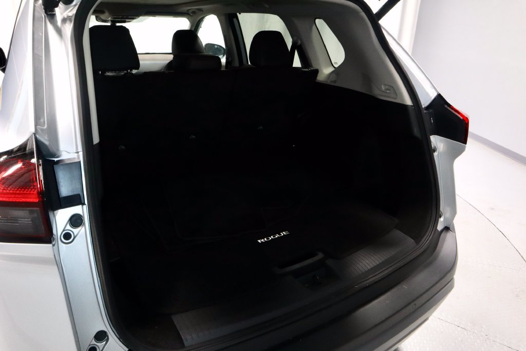 Certified 2023 Nissan Rogue SV w/ SV Premium B Package AWD/4WD image 12
