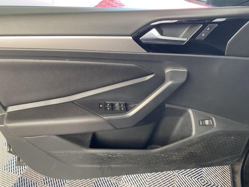 Used 2019 Volkswagen Jetta R-Line FWD image 17