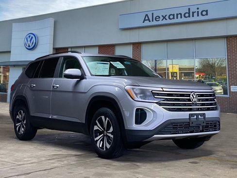 New 2026 Volkswagen Atlas SE image 1