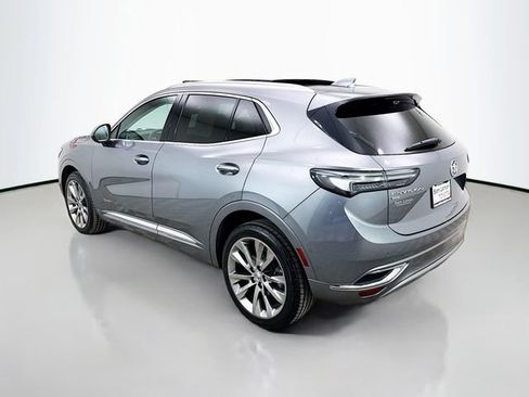 Used 2022 Buick Envision Avenir w/ Technology Package II image 5