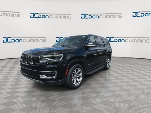 Used 2022 Jeep Wagoneer Series II AWD/4WD image 4