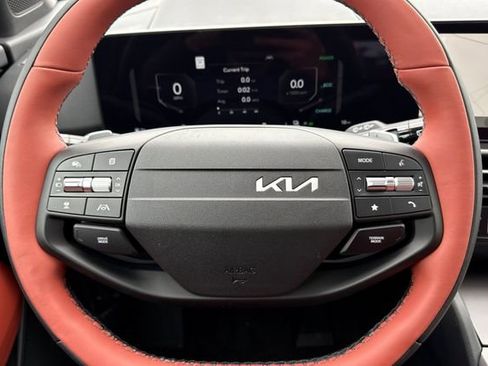 New 2026 Kia Sorento S w/ S Panoramic Sunroof Package image 29