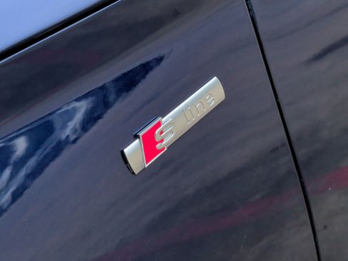 Used 2022 Audi Q5 2.0T Premium image 14