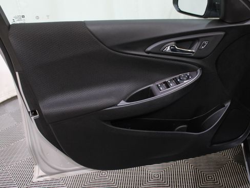 Used 2021 Chevrolet Malibu LS image 6