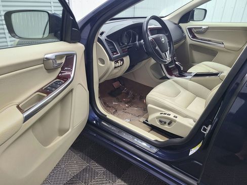 Used 2014 Volvo XC60 T6 AWD/4WD image 21