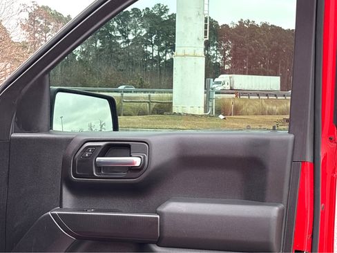 Used 2023 Chevrolet Silverado 1500 Custom image 15