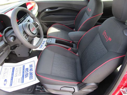 New 2024 FIAT 500 e (RED) image 15