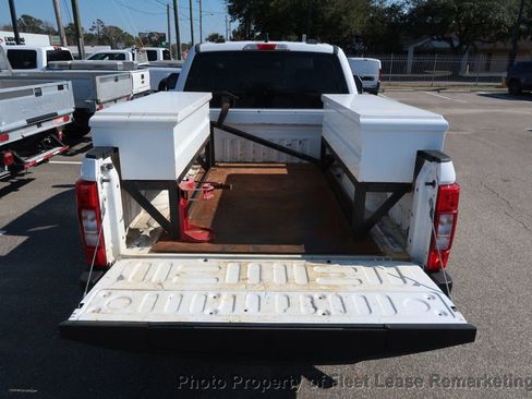 Used 2020 Ford F250 XL w/ Power Equipment Group image 17