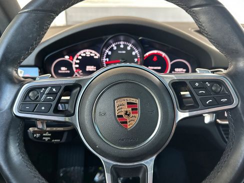 Used 2019 Porsche Cayenne AWD/4WD image 29