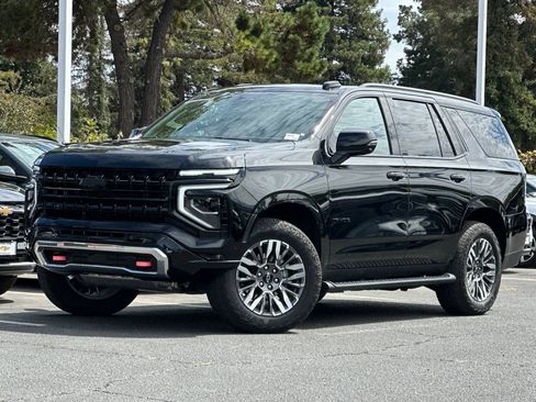 Used 2025 Chevrolet Tahoe Z71 w/ Z71 Off-Road Package AWD/4WD image 8
