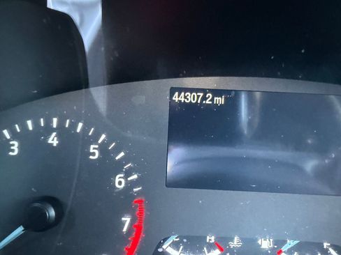 Used 2022 Ford Escape SE w/ SE Sport Appearance Package image 15