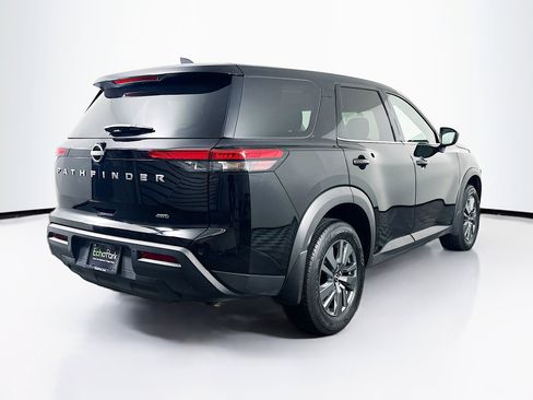 Used 2024 Nissan Pathfinder S image 9