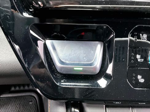 Used 2025 GMC Sierra 1500 AT4 w/ AT4 Premium Package AWD/4WD image 35