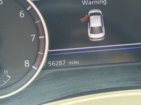 Used 2025 Nissan Sentra SR w/ SR Premium Package FWD image 3