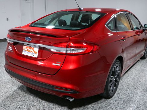 Used 2018 Ford Fusion SE w/ Equipment Group 201A FWD image 7