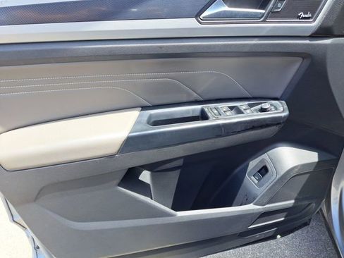 Used 2021 Volkswagen Atlas Cross Sport SEL Premium image 17