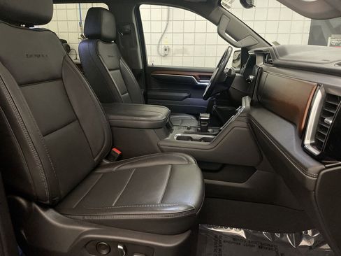 Used 2023 GMC Sierra 1500 Denali w/ Denali Reserve Package image 23