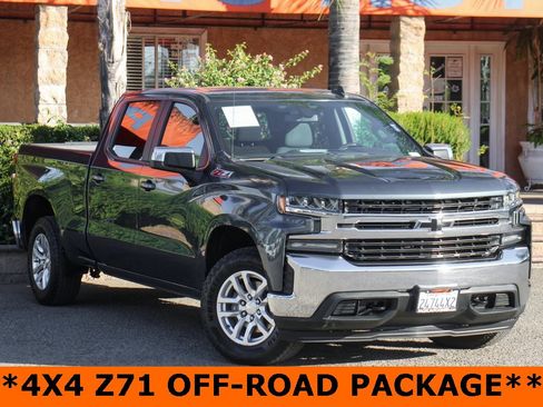 Used 2020 Chevrolet Silverado 1500 LT w/ All-Star Edition image 2