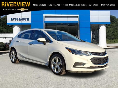 Used 2018 Chevrolet Cruze Premier image 1