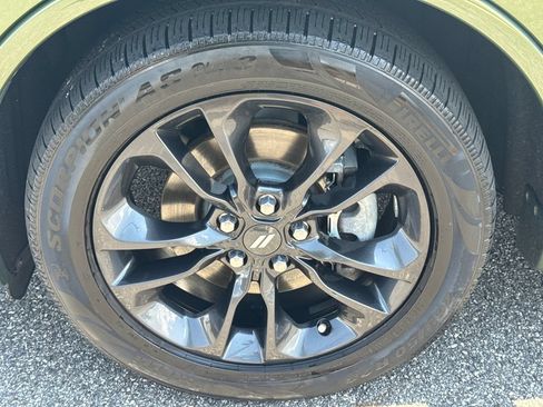 Used 2021 Dodge Durango R/T w/ Blacktop Package AWD/4WD image 13