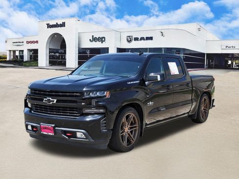 Used 2020 Chevrolet Silverado 1500 RST w/ Texas Edition RWD image 3