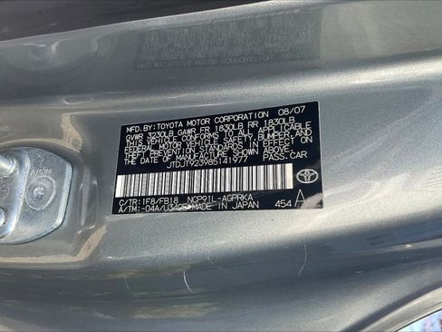 Used 2008 Toyota Yaris 2-Door Hatchback image 17