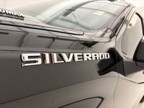 Used 2025 Chevrolet Silverado 1500 LT AWD/4WD image 23