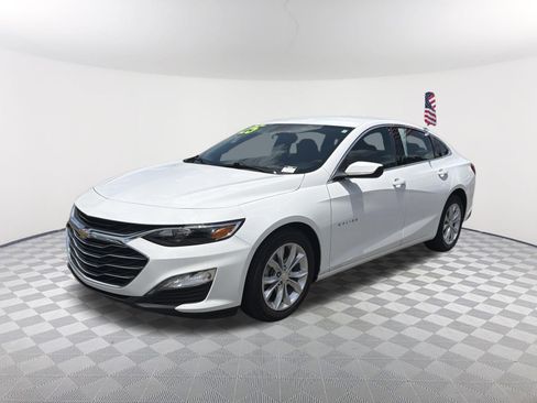 Used 2025 Chevrolet Malibu LT FWD image 3
