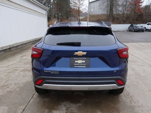 Used 2024 Chevrolet Trax LT w/ Driver Confidence Package image 6