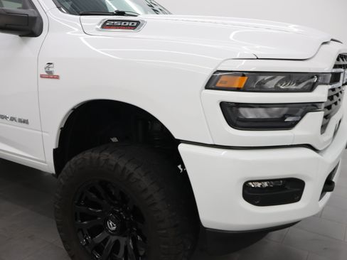 Used 2025 RAM 2500 Big Horn AWD/4WD image 23