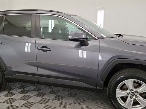 Used 2020 Toyota RAV4 XLE image 6