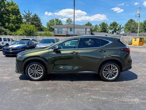 Used 2025 Lexus NX 350h AWD w/ Accessory Package (2T) image 9