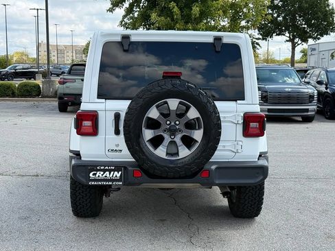 Used 2019 Jeep Wrangler Unlimited Sahara AWD/4WD image 6