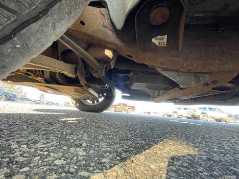 Used 2005 Ford F150 XLT image 16