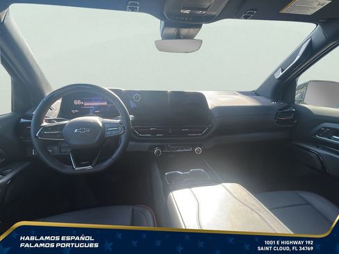 Certified 2025 Chevrolet Silverado EV RST AWD/4WD image 27