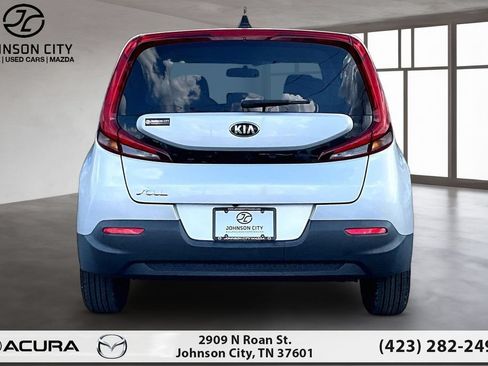 Used 2021 Kia Soul LX FWD image 4