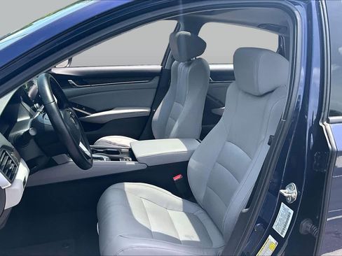 Used 2018 Honda Accord EX-L image 8